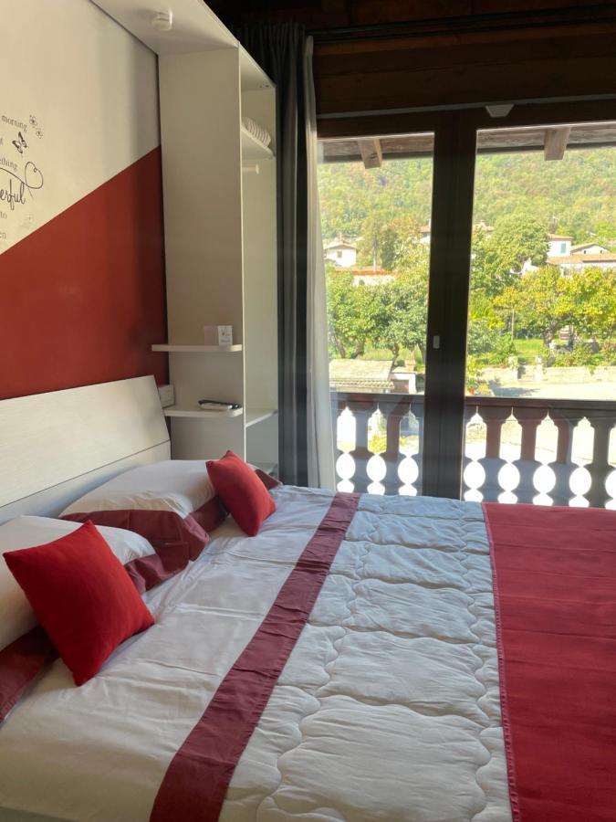 La Terrazza Sulle Vigne B&B Корте Франка Экстерьер фото