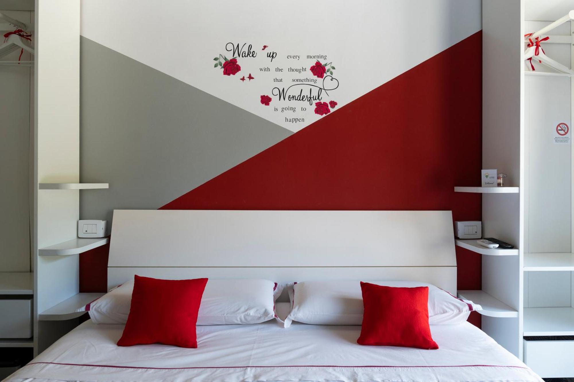 La Terrazza Sulle Vigne B&B Корте Франка Экстерьер фото