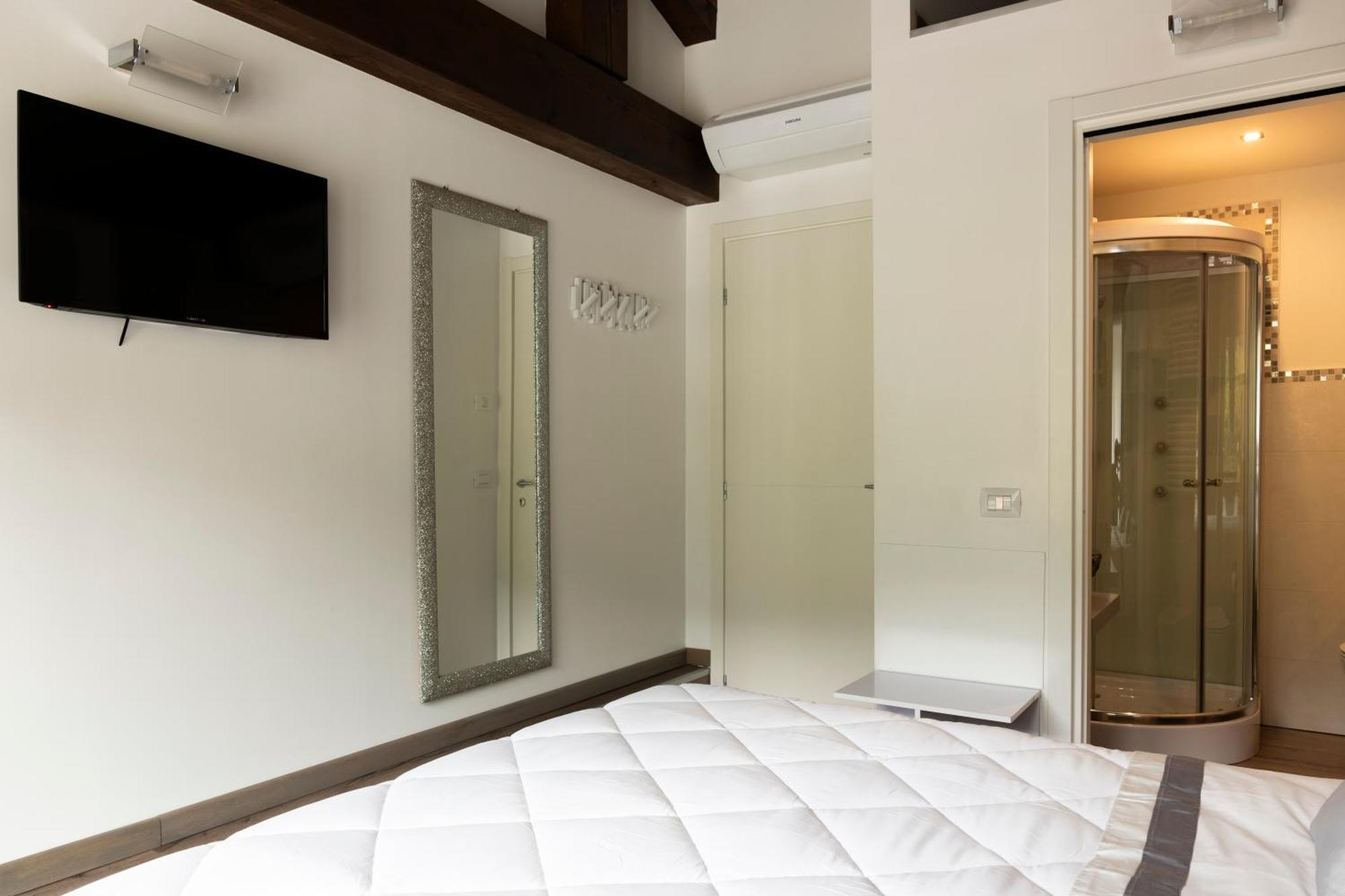 La Terrazza Sulle Vigne B&B Корте Франка Экстерьер фото
