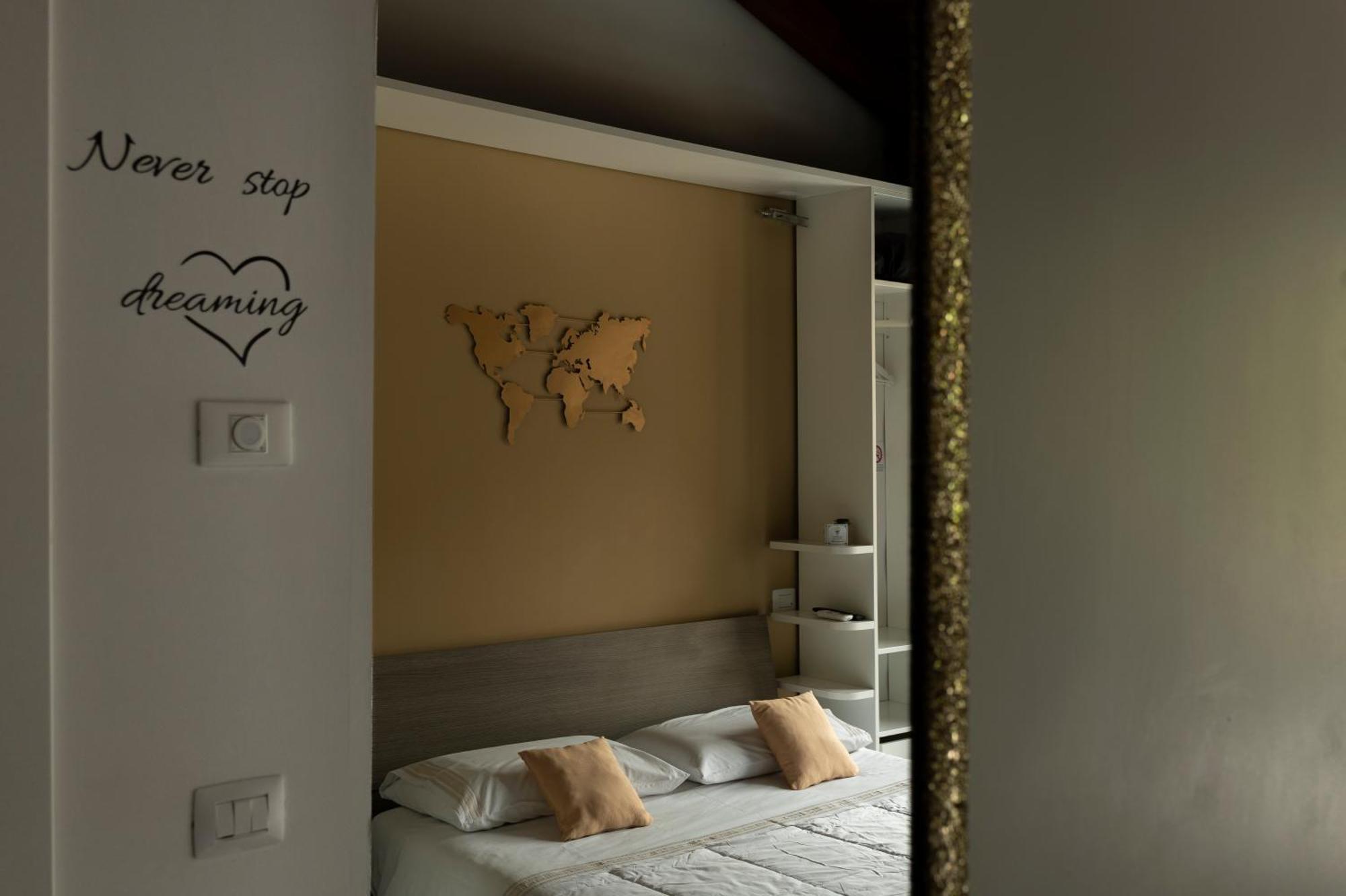 La Terrazza Sulle Vigne B&B Корте Франка Экстерьер фото