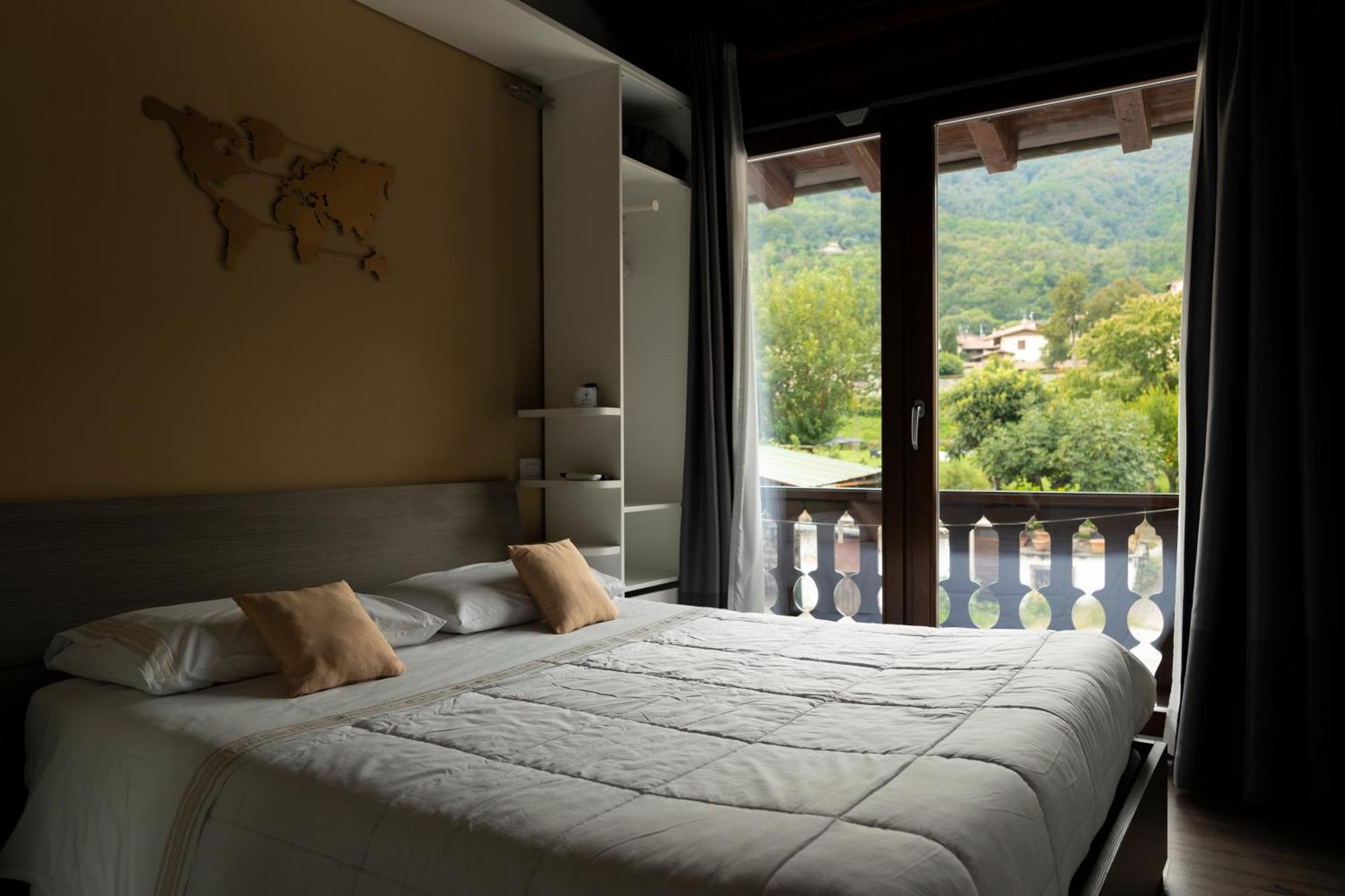La Terrazza Sulle Vigne B&B Корте Франка Экстерьер фото