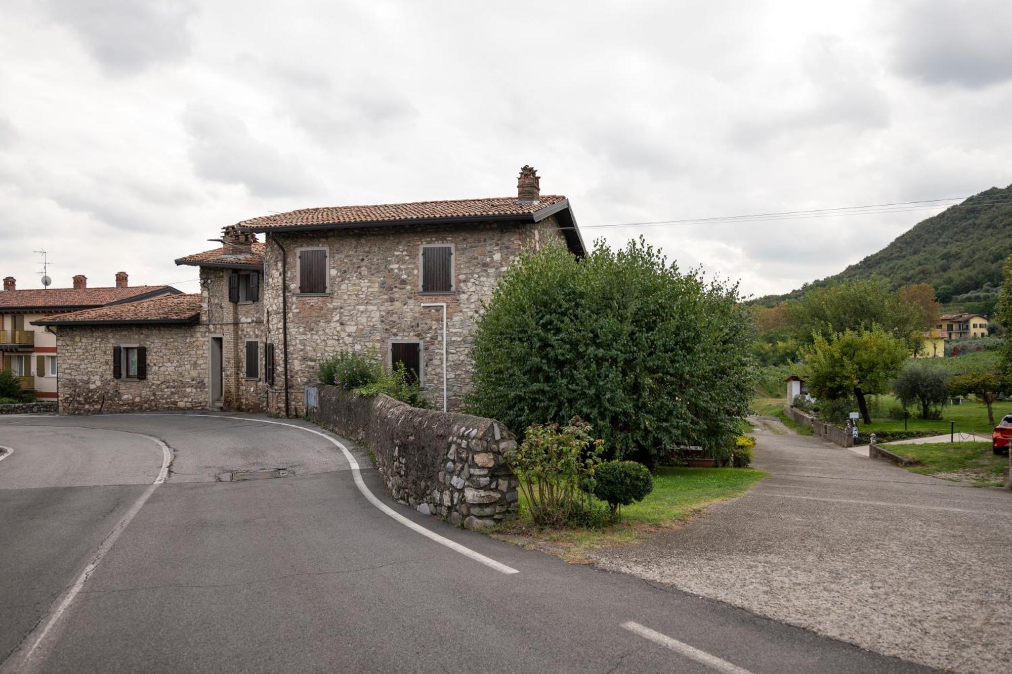 La Terrazza Sulle Vigne B&B Корте Франка Экстерьер фото
