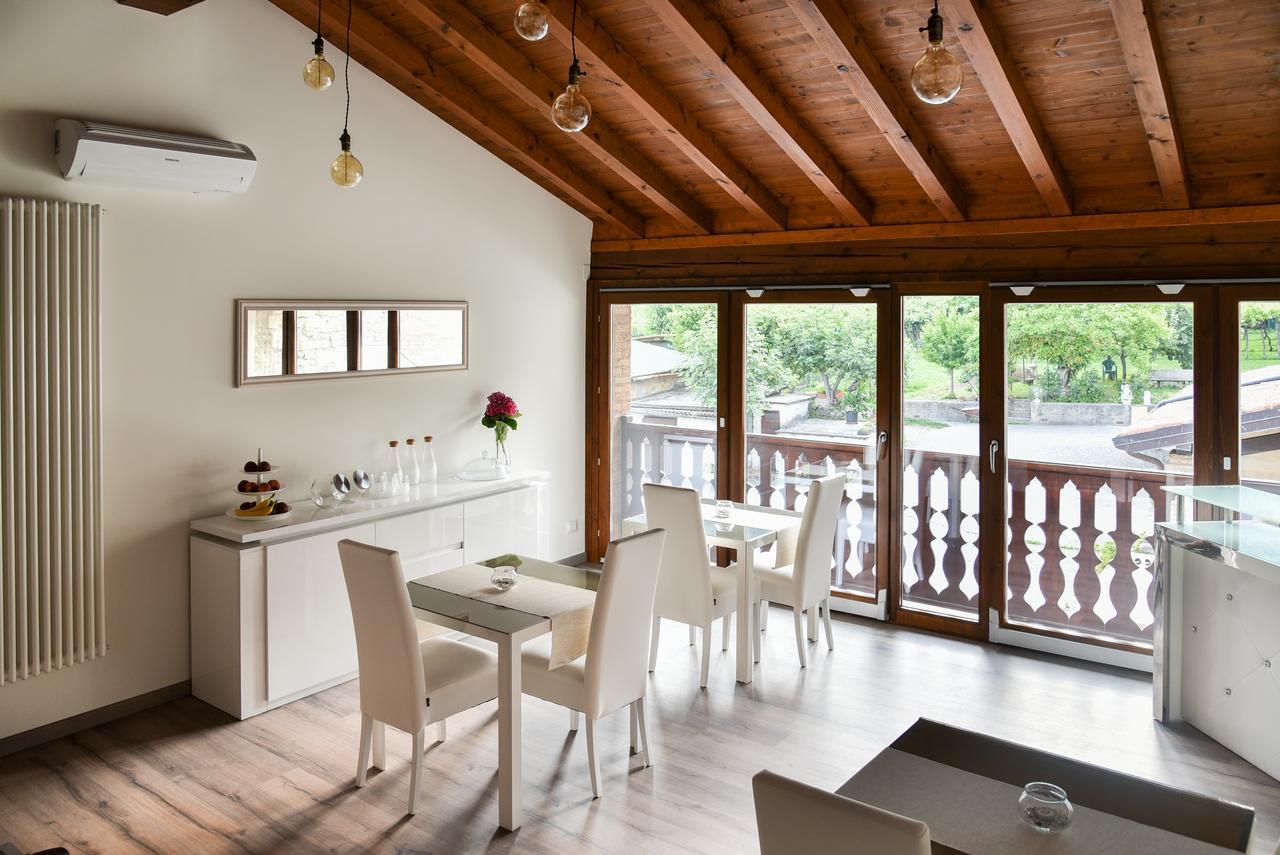 La Terrazza Sulle Vigne B&B Корте Франка Экстерьер фото