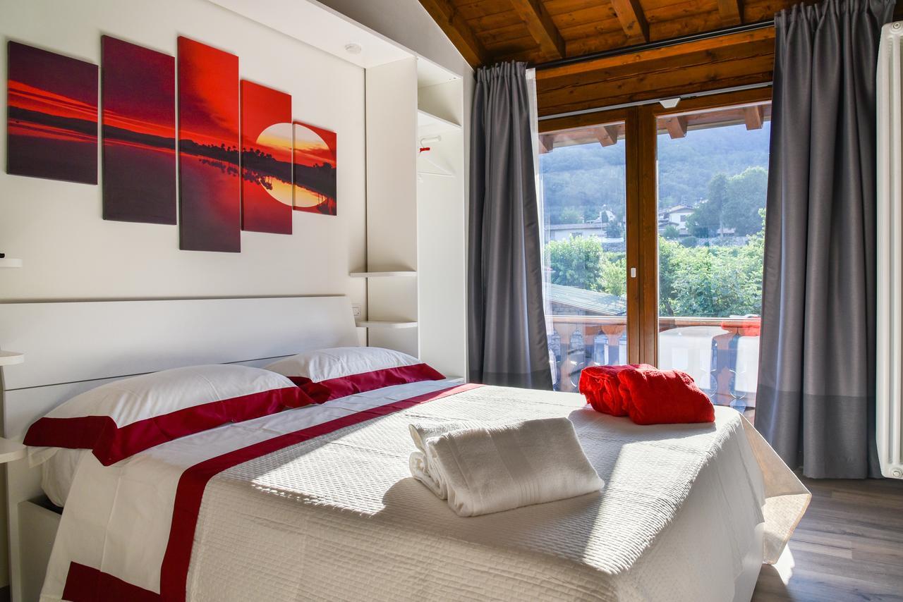 La Terrazza Sulle Vigne B&B Корте Франка Экстерьер фото