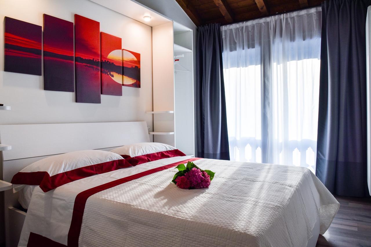 La Terrazza Sulle Vigne B&B Корте Франка Экстерьер фото